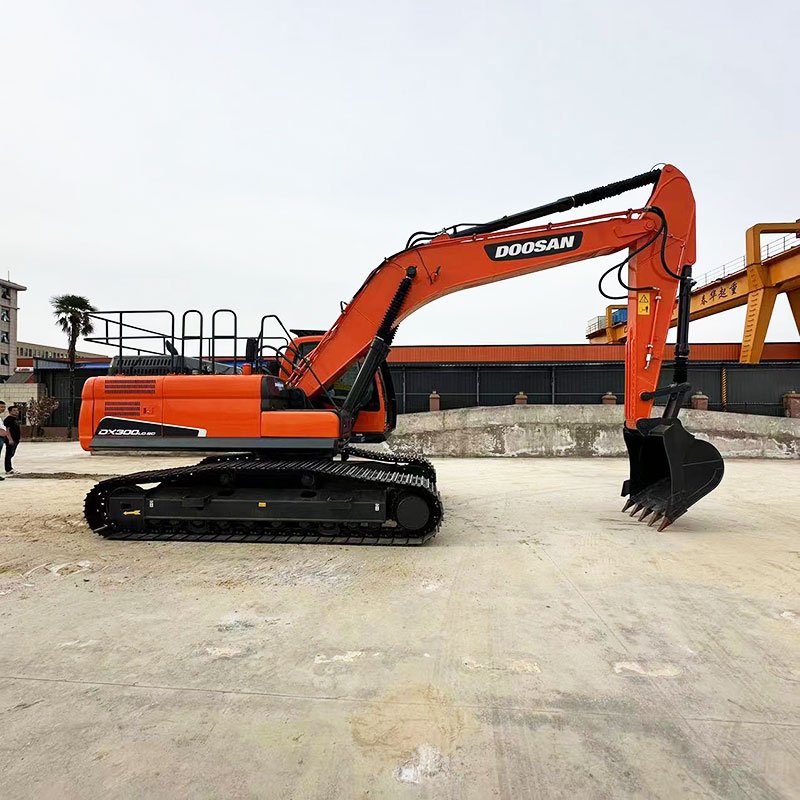 Machinery Used Building excavators good quality Doosan300 used Doosan digger Doosan DX300 used excavator on Hot Sale