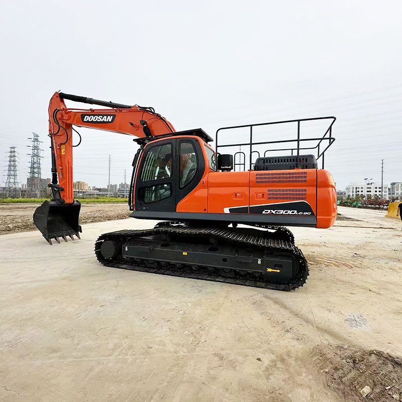 Machinery Used Building excavators good quality Doosan300 used Doosan digger Doosan DX300 used excavator on Hot Sale