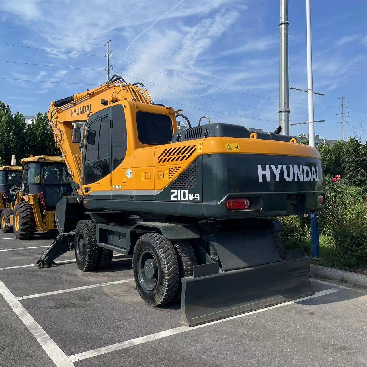 High quality Hyundai 210w used excavator Hyundai210w-9 construction machine wheel excavator for sale
