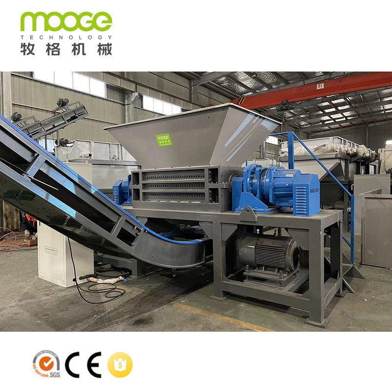 Double shaft Shredder Machine