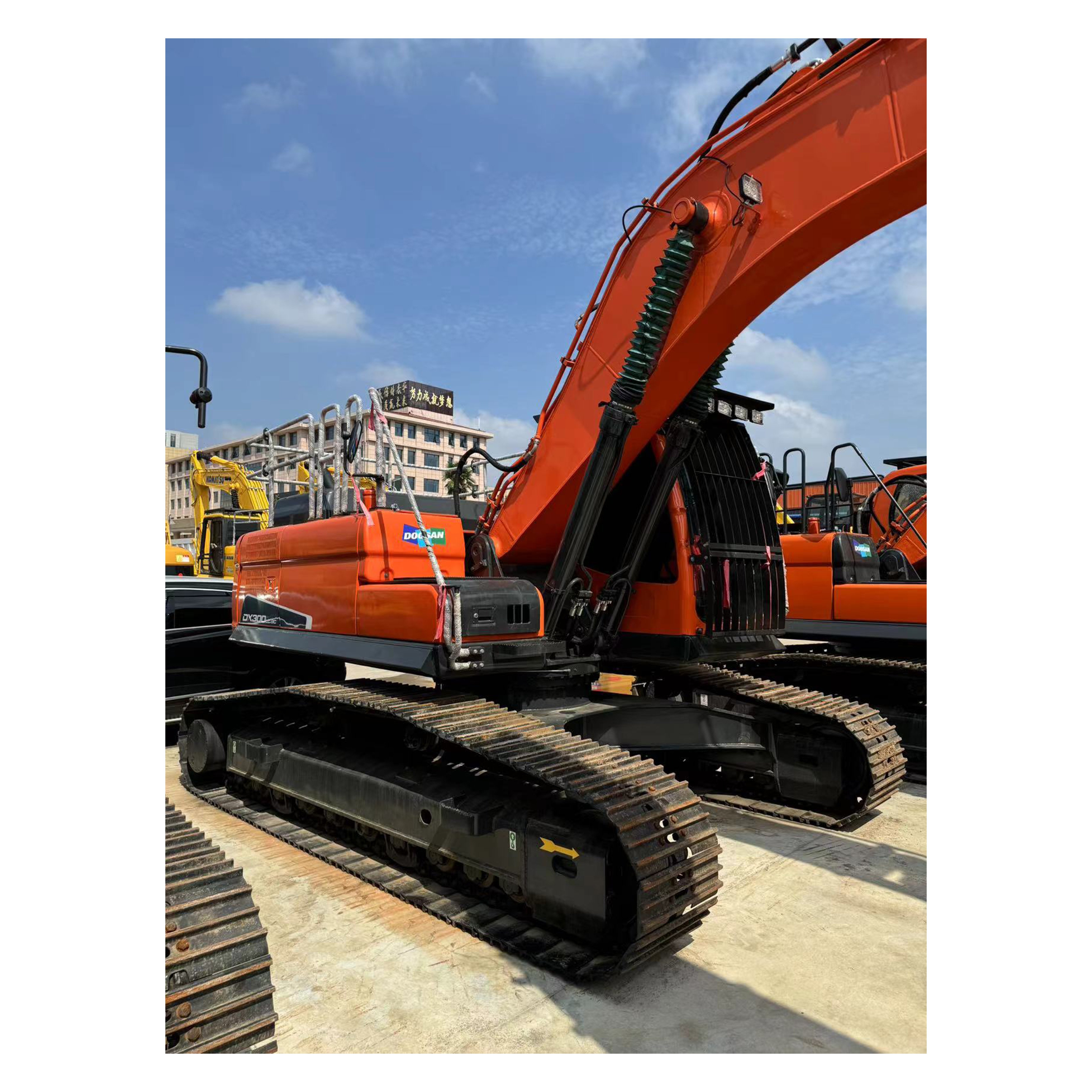 Good Condition 30 Tons Doosan DX300-9C Engineering Construction Machinery Used Excavator DX225 DX220 Hydraulic crawler excavator