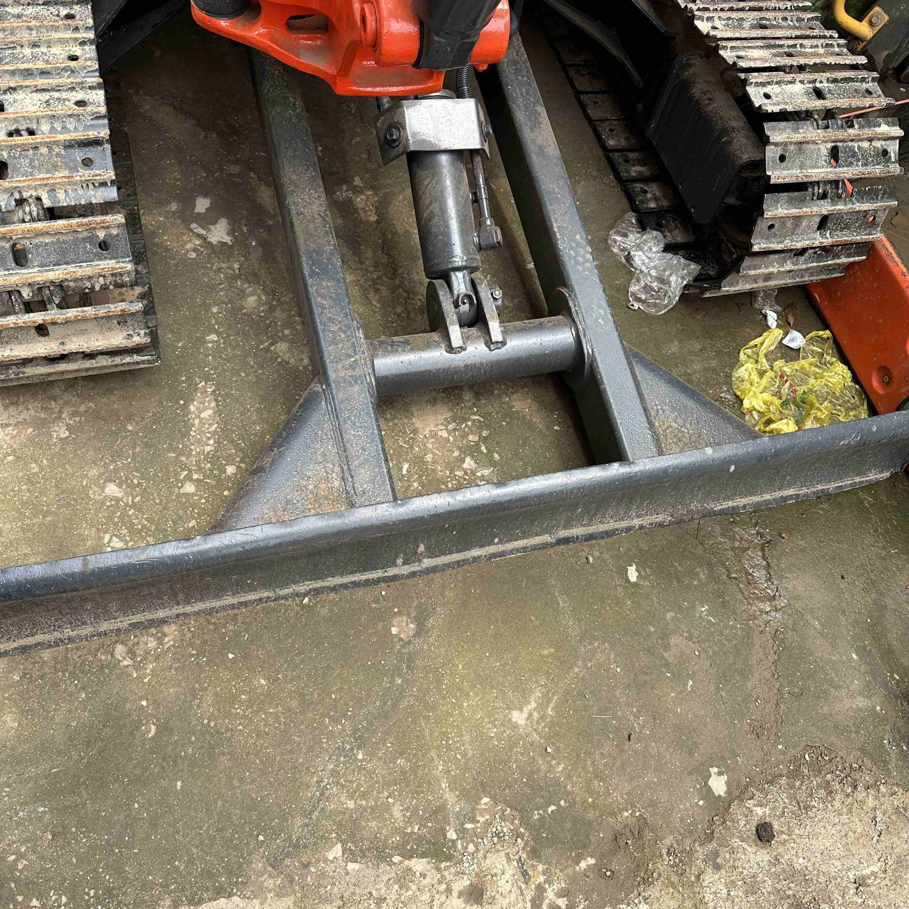 Besting Selling second hand Kubota U35 3.5tons mini small excavator factory sell machine in good condition