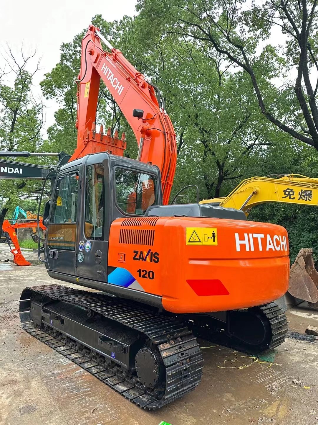 Original Japan Hitachi ZX120 Excavator Low Price Used Hitachi Excavator in Good Condition