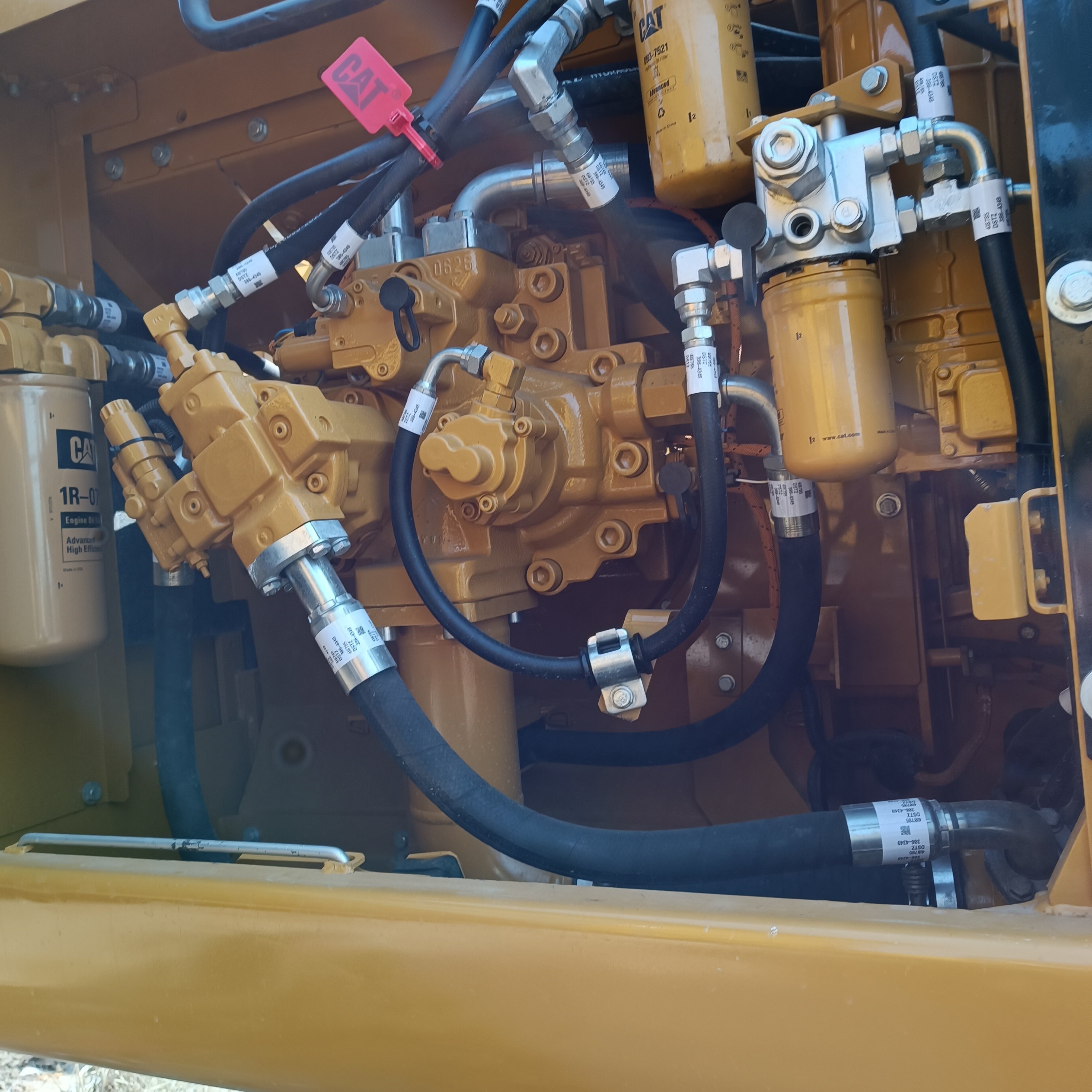 Good condition good price JAPAN 30 ton used caterpillar 329D 330d 336d 340d Excavator used cat 330d2 excavator