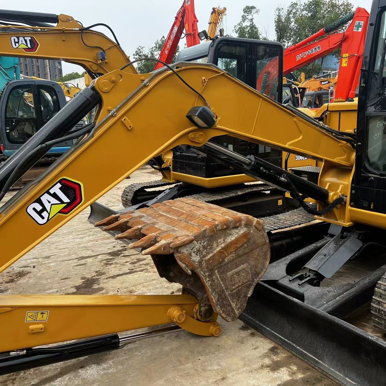 Small second-hand excavators farm used machine good quality CAT 306E 6TON with suitable original machine prices