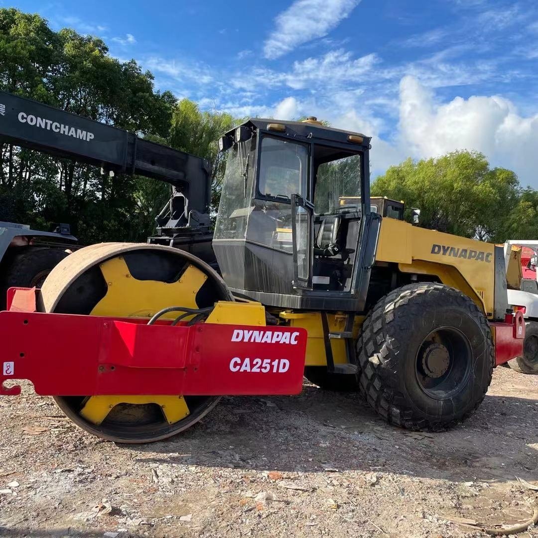 Good quality used dynapac road roller CA251d dynapac roller compactor