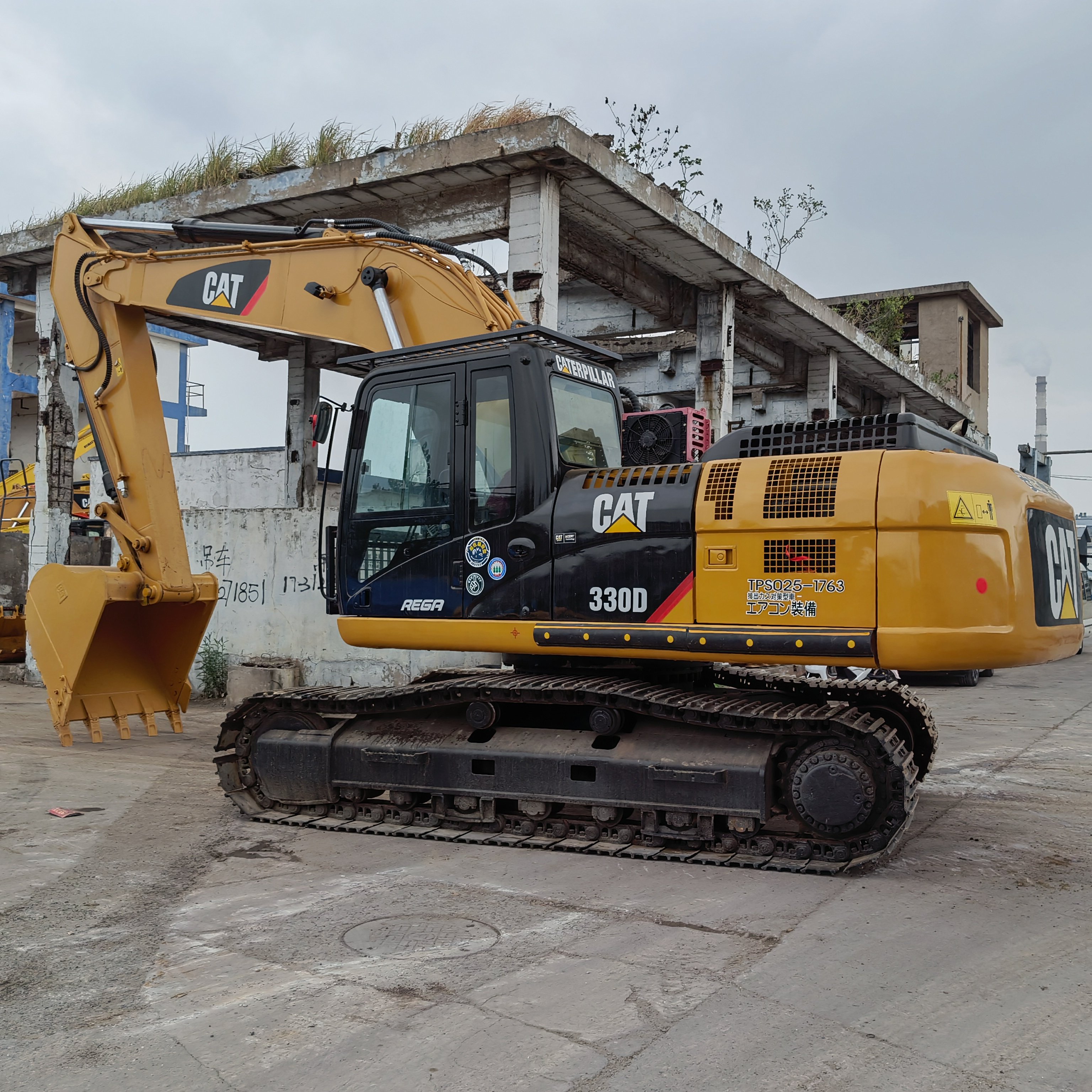 Caterpillar CAT 330D 320D 315D 312D 313C used Excavator Construction machinery Heave Equipment used Excavator For Sale