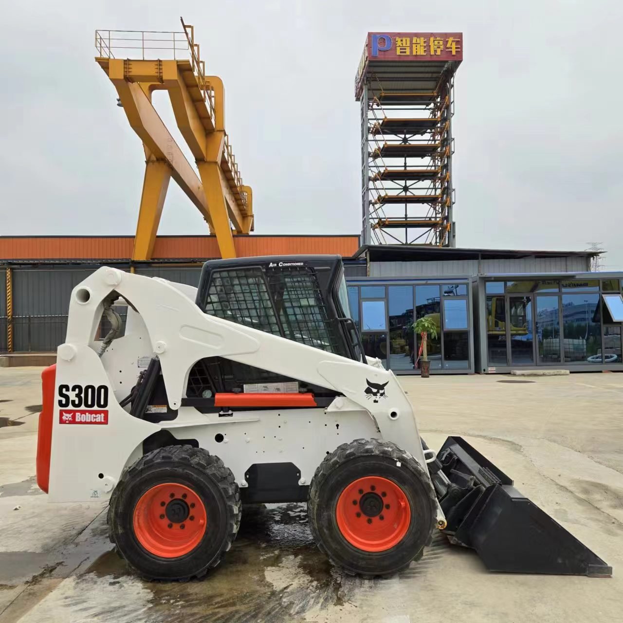 Construction Machine Used Mini Skid Steer Loader Bobcat s450 s300 s160 4wd 1 ton wheel small skid steer loader with bucket