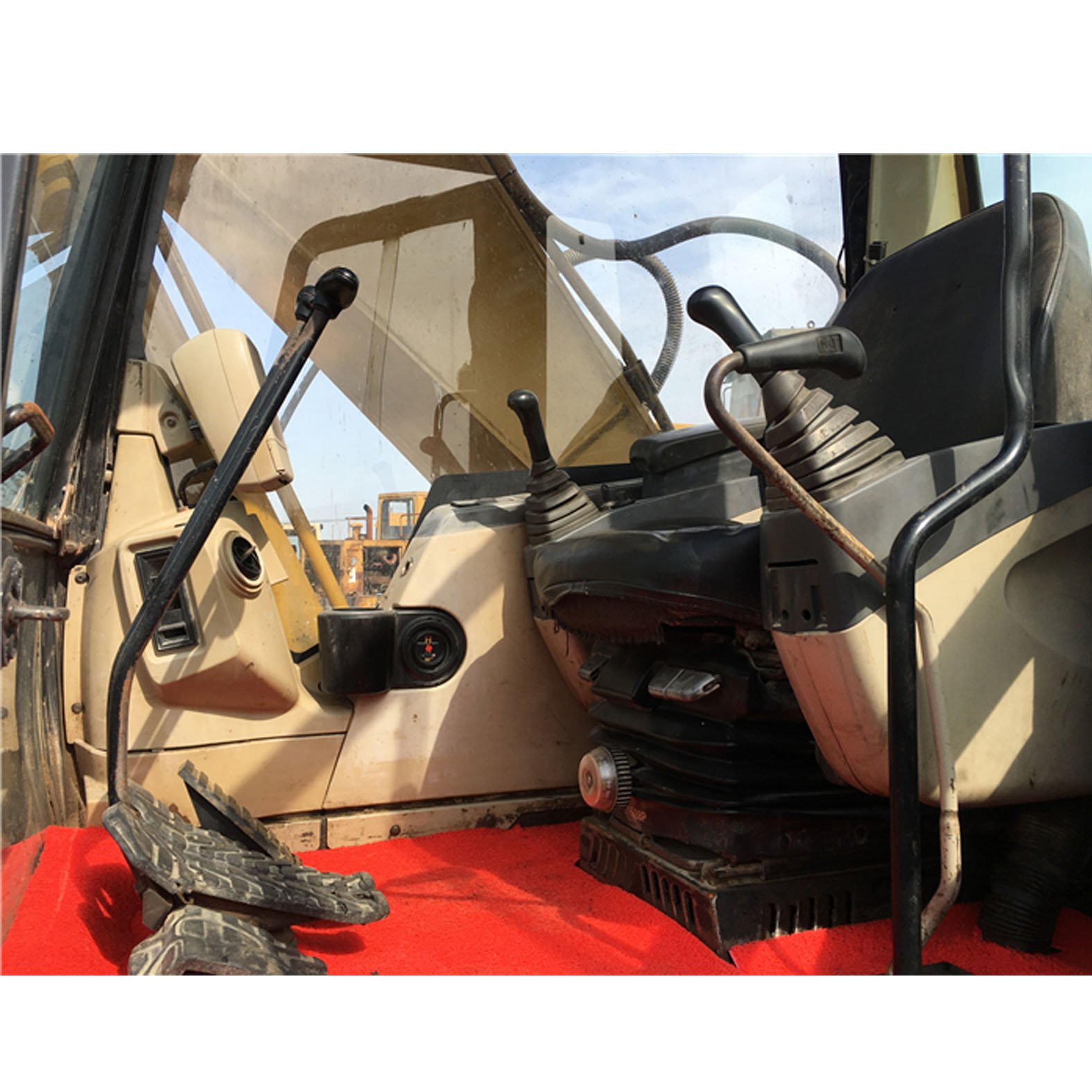 Japan made construction equipment good condition 20 ton used CAT 320CL excavator with promotion price on sale
