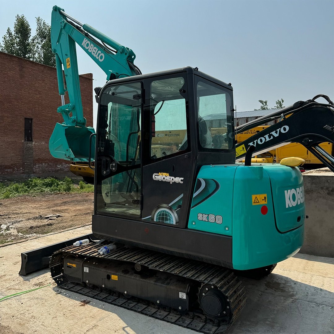 Mini second-hand digger Kobelco SK60 construction machinery used excavator for sale