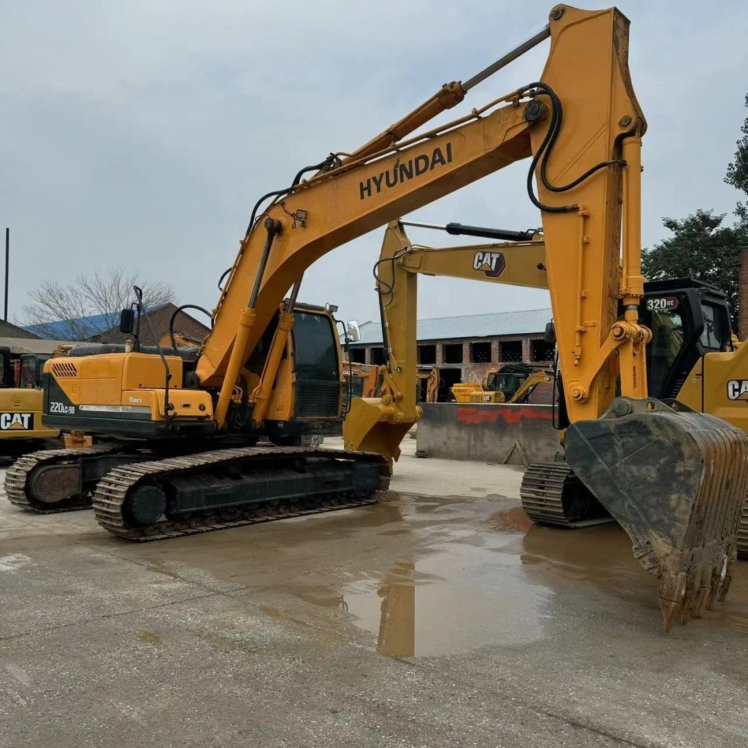 high Quality 22 ton Hyundai 220 excavator good price 220LC-9S used hyundai construction machinery