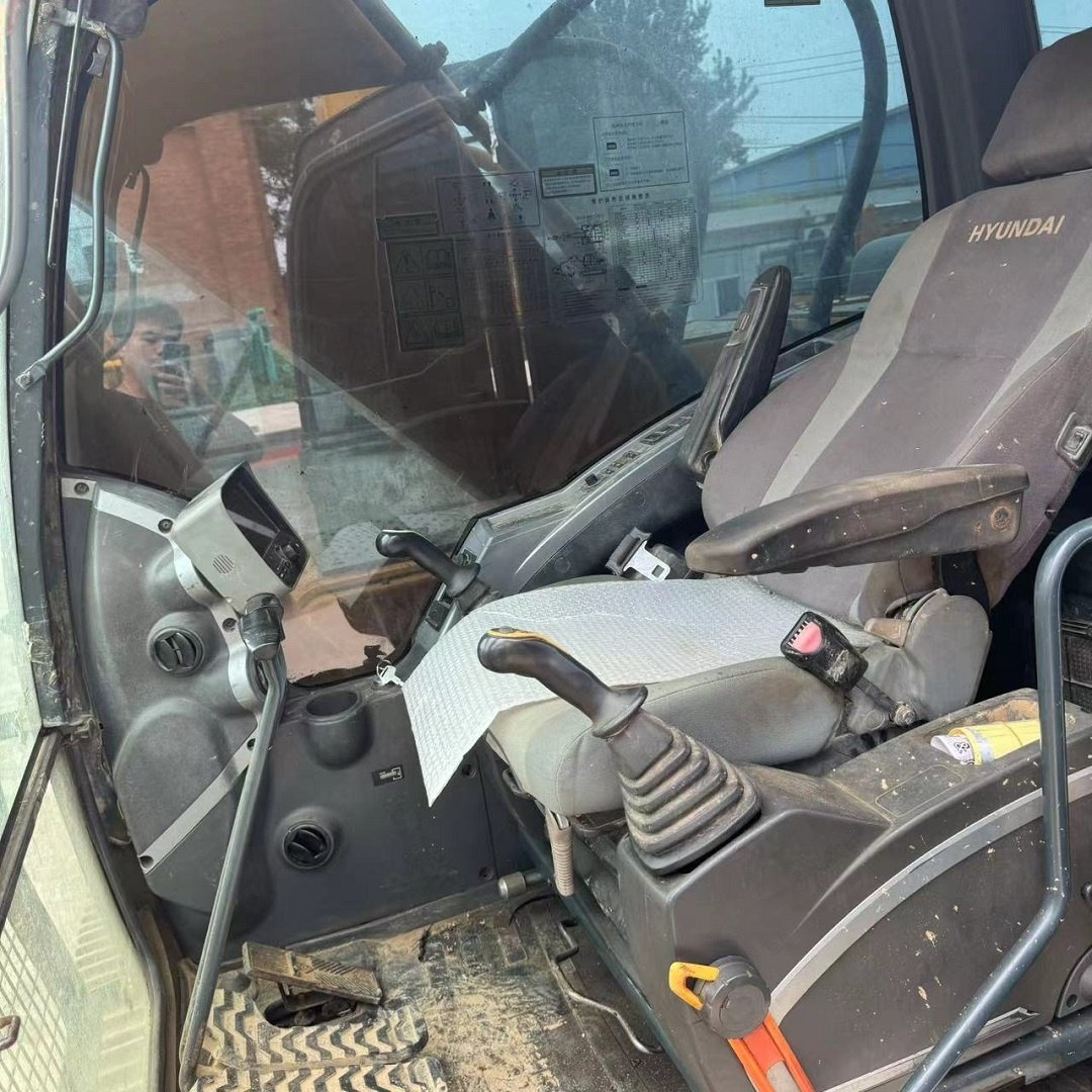 high Quality 22 ton Hyundai 220 excavator good price 220LC-9S used hyundai construction machinery