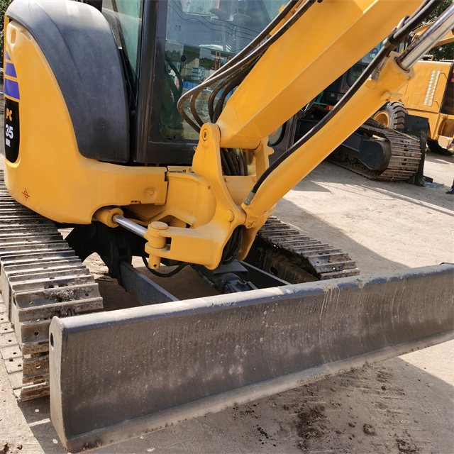 Used construction equipment rock excavators Komatsu 35 used bagger High Quality with cheap price