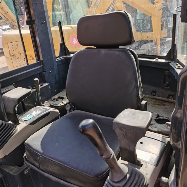 Used construction equipment rock excavators Komatsu 35 used bagger High Quality with cheap price