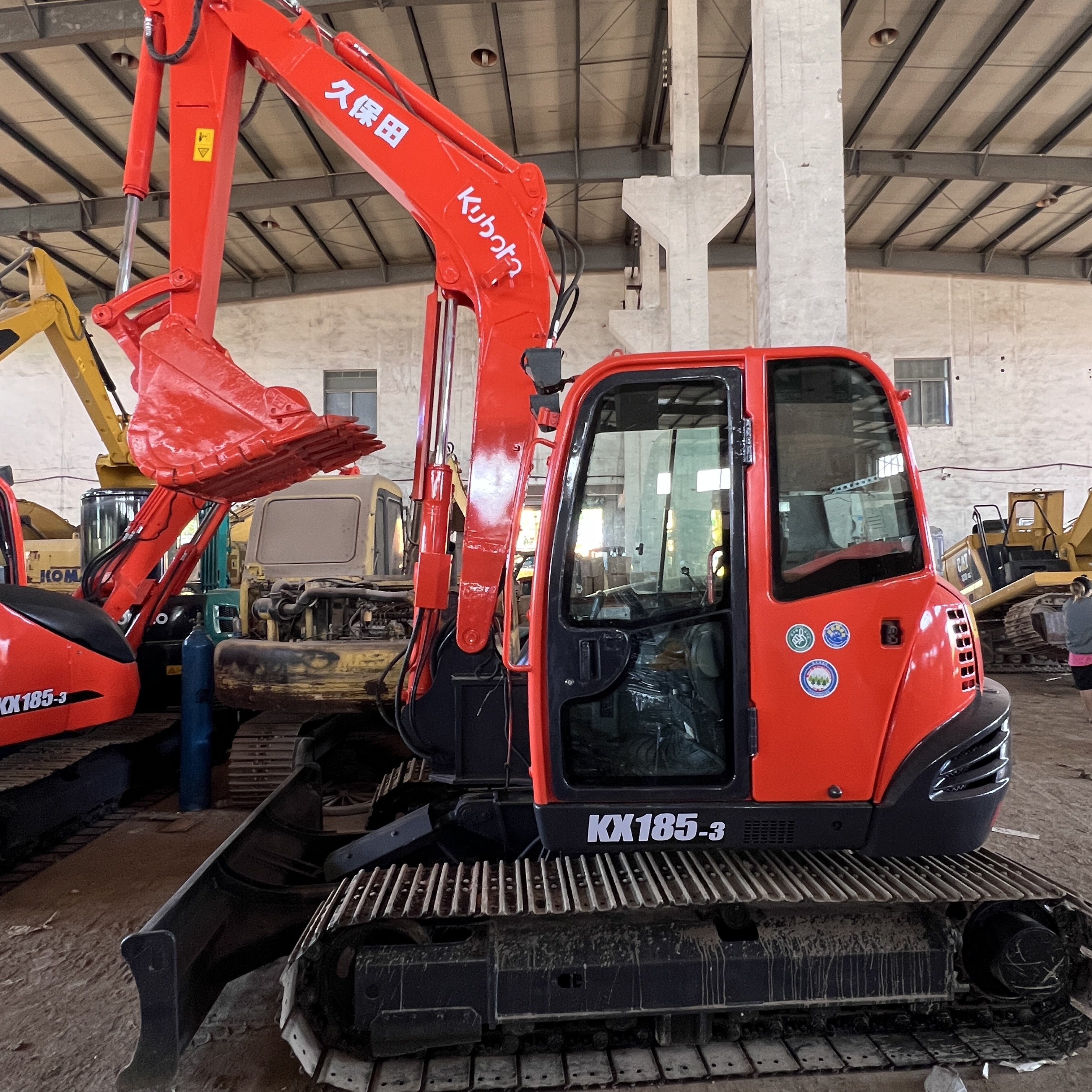 Reasonable price 8.3 ton used Kubota KX185 exavator/ mini excavator KX183 kx185 Kubota for sale 8ton