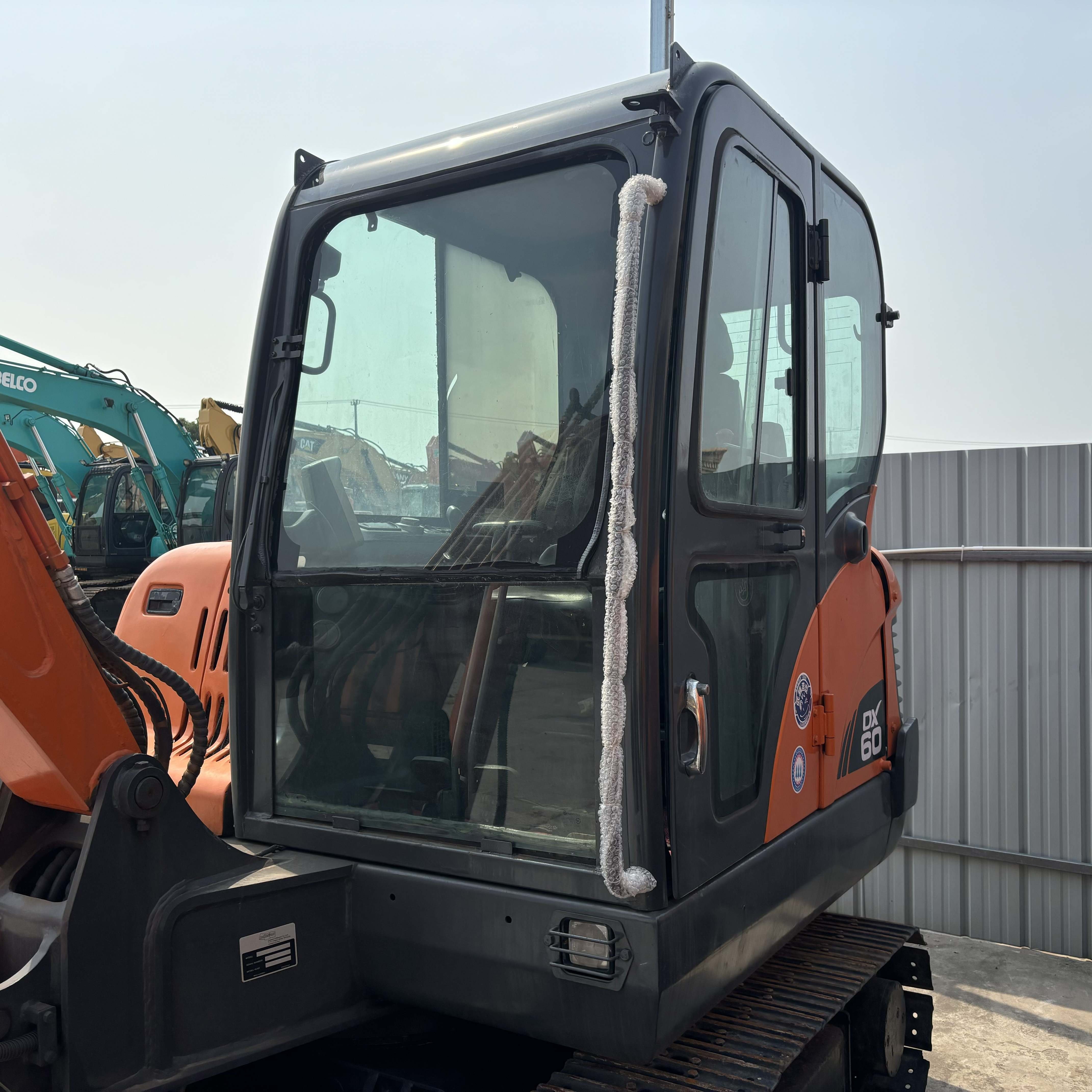 dx60 dx55 ON SALE Doosan 6ton dx60 Used excavator in stock