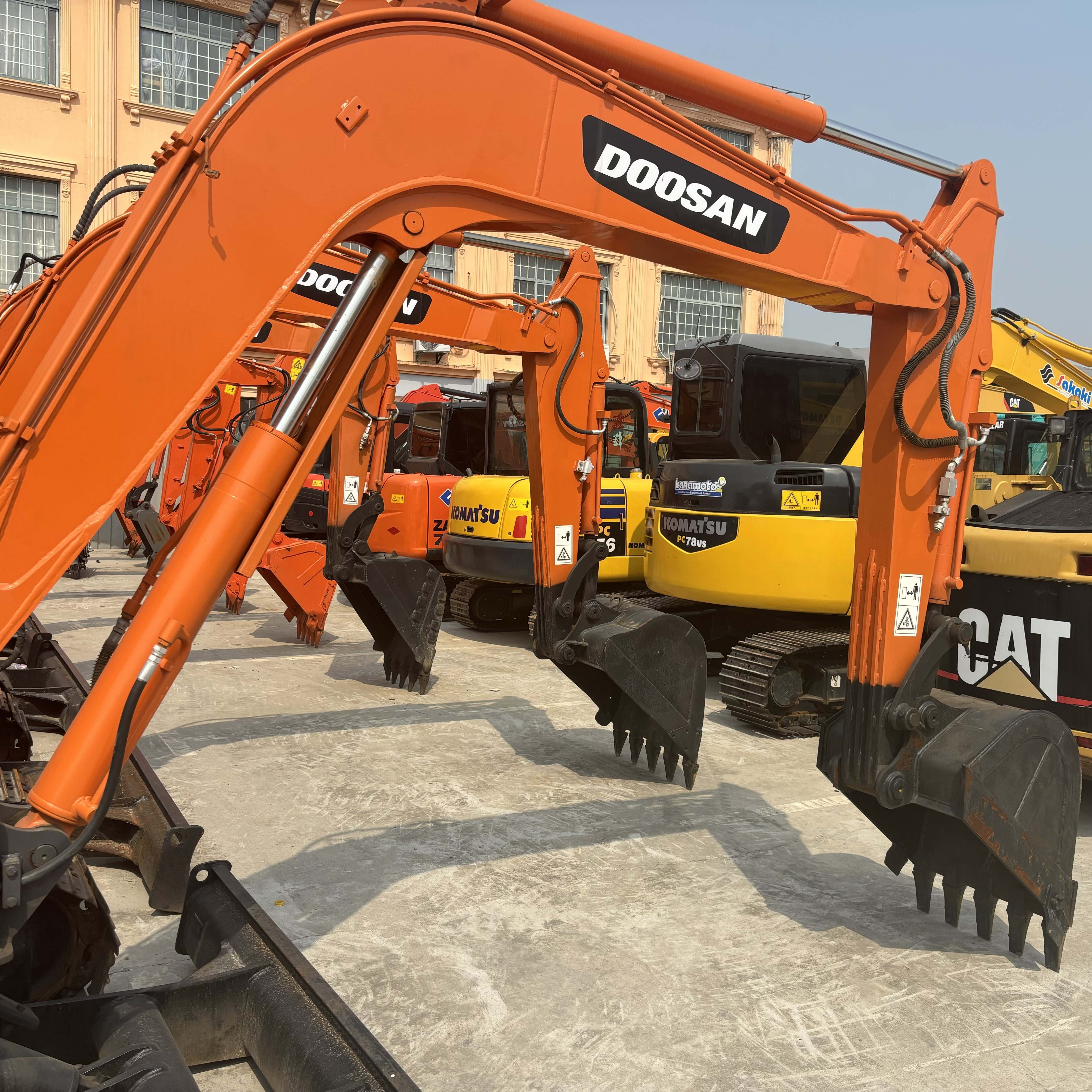 dx60 dx55 ON SALE Doosan 6ton dx60 Used excavator in stock