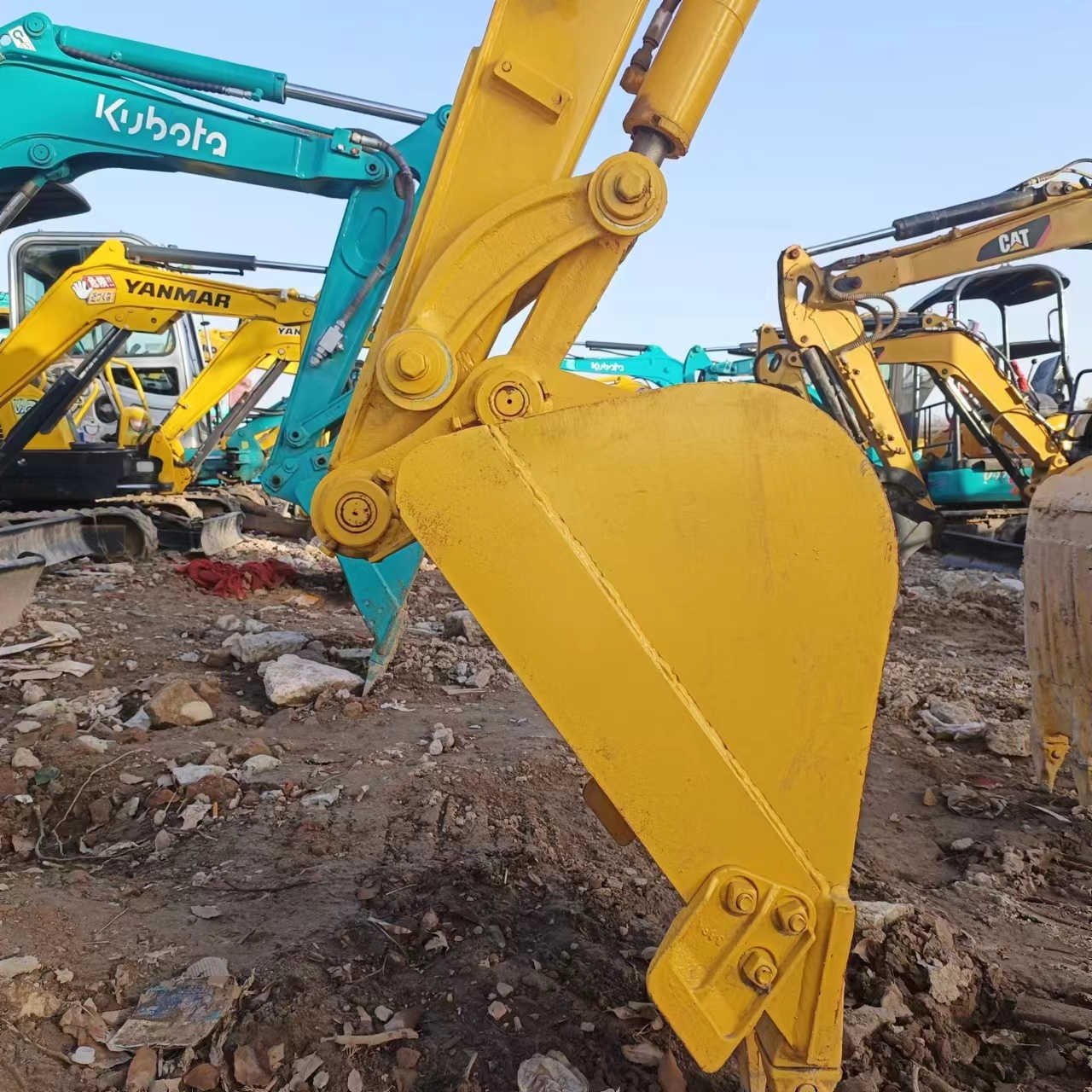 Mini second-hand farm used excavator KOMATSU PC35MR 3.5TON good condition mchine with epa and ce supports customization