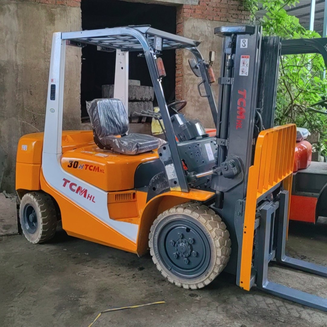 Use TCM electric diesel parts Used forklift 3.5 tons forklift 3 tons