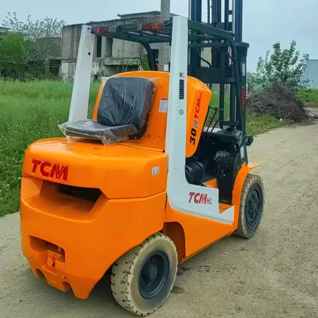 Use TCM electric diesel parts Used forklift 3.5 tons forklift 3 tons