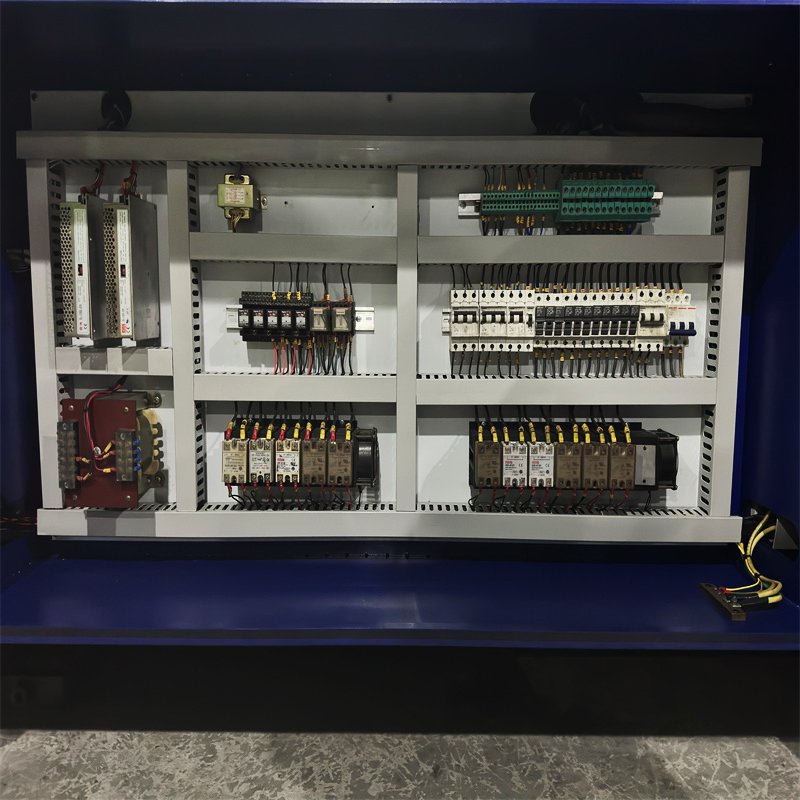 Automatic Injection Molding Machine Bottle Water Preform Injection Molding Machine Lid Blow Molding Machine 650T