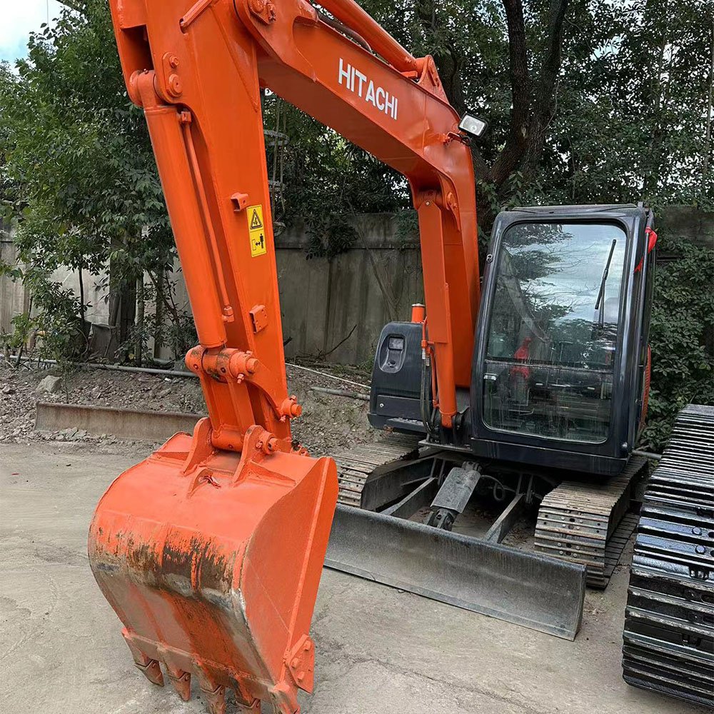 Original Japan Second hand excavator Used Hitachi ZX60 ZX70 ZX120-6 mini digger excavator for sale