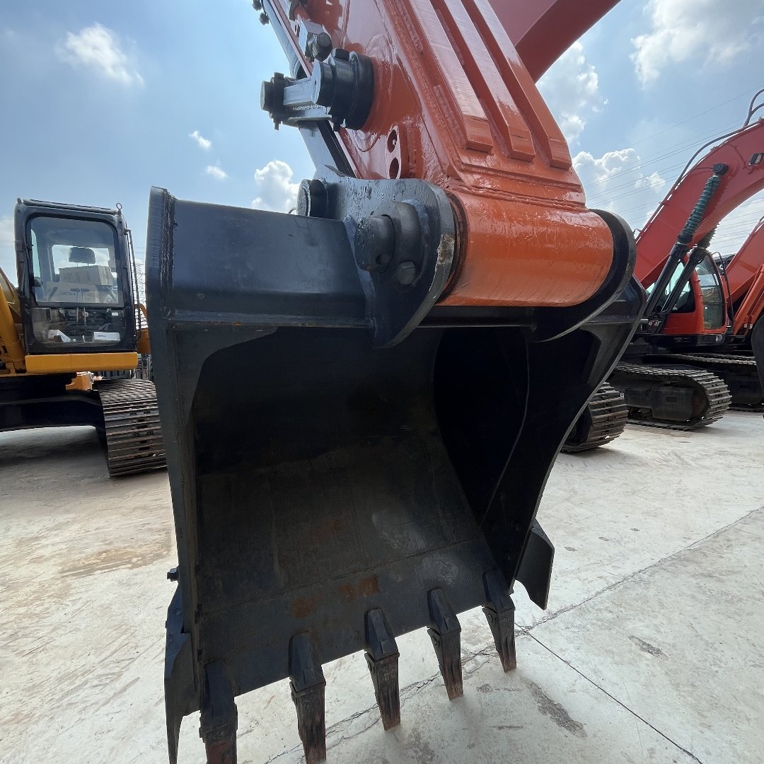 Hot Selling Used 30 Ton Doosan Dx300-9 Dh220-7 Dx380-9 Dx480-7 Crawler Excavator with Superior Performance