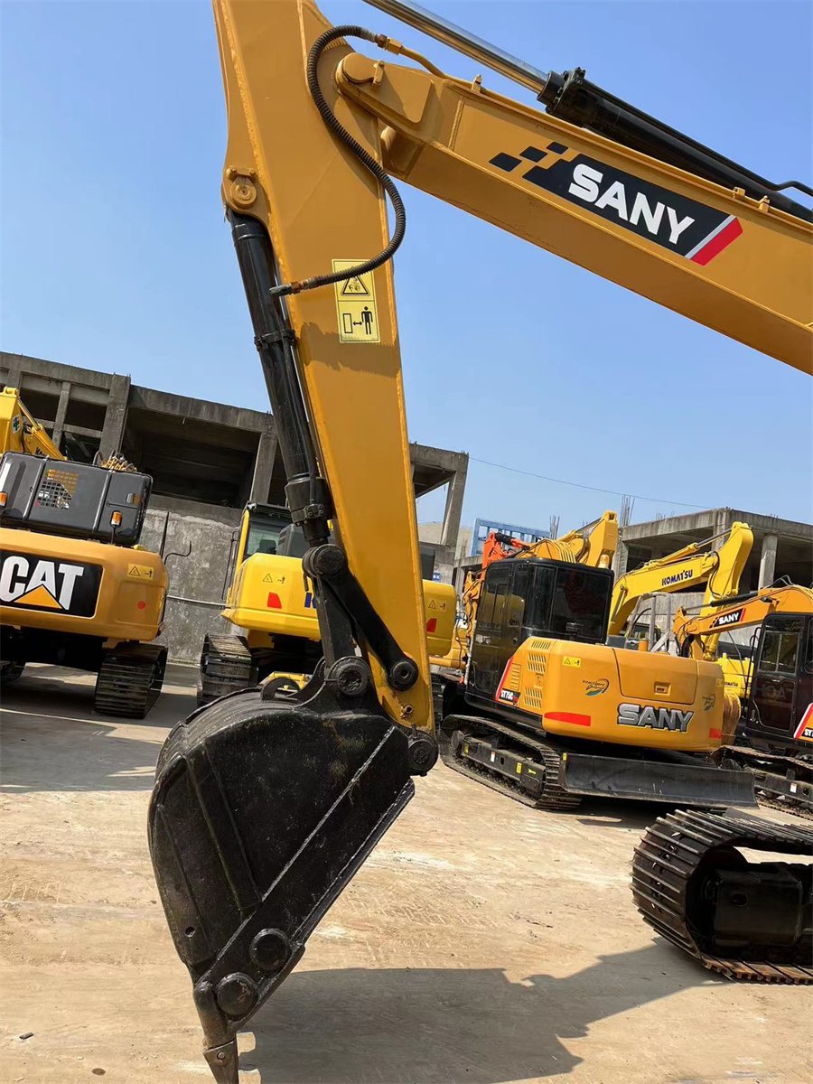 Used Excavators Machine Original Crawler 13ton Medium Hydraulic Digger SY135C Used SANY Excavators
