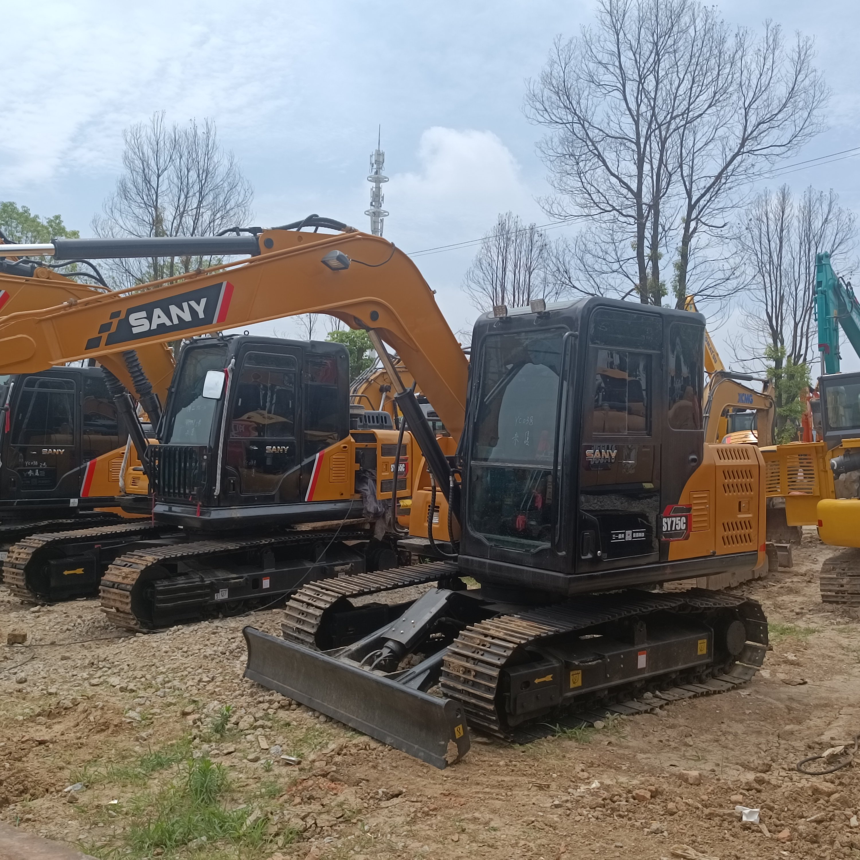 Hot Sale Small Machine Second Hand Excavator Sany 60 75 95 135 155 215 Used Excavators Sany 75C