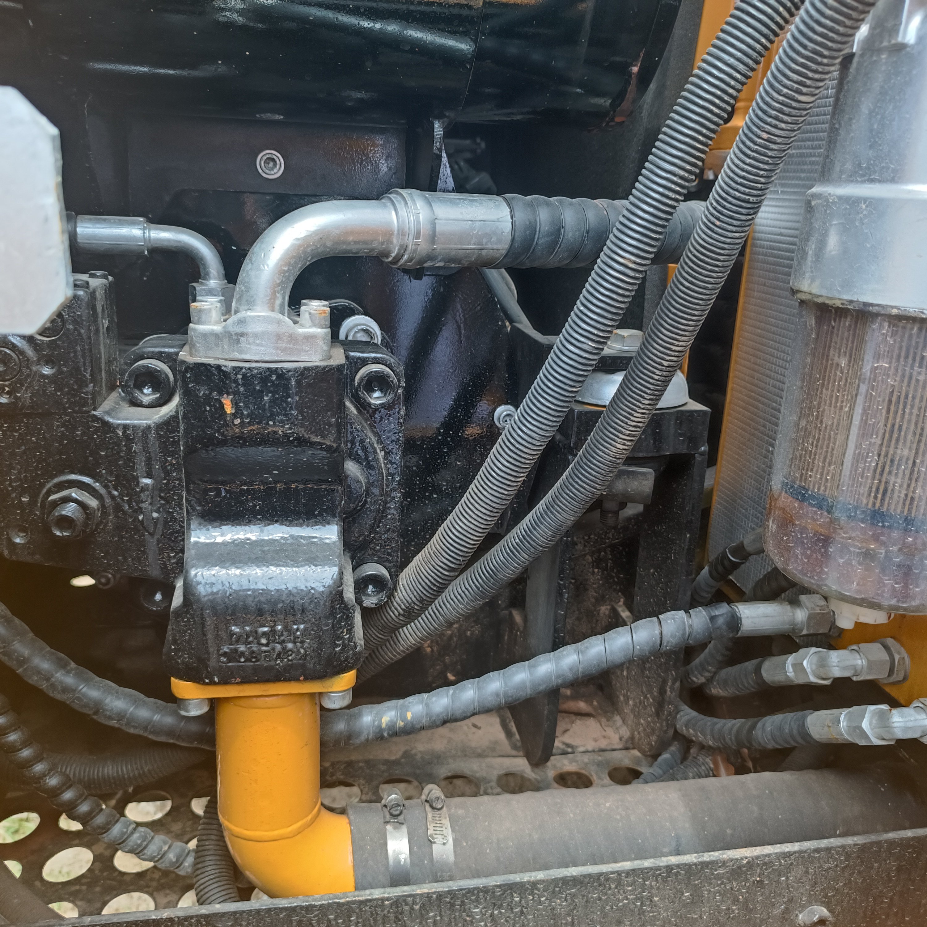 Hot Sale Small Machine Second Hand Excavator Sany 60 75 95 135 155 215 Used Excavators Sany 75C