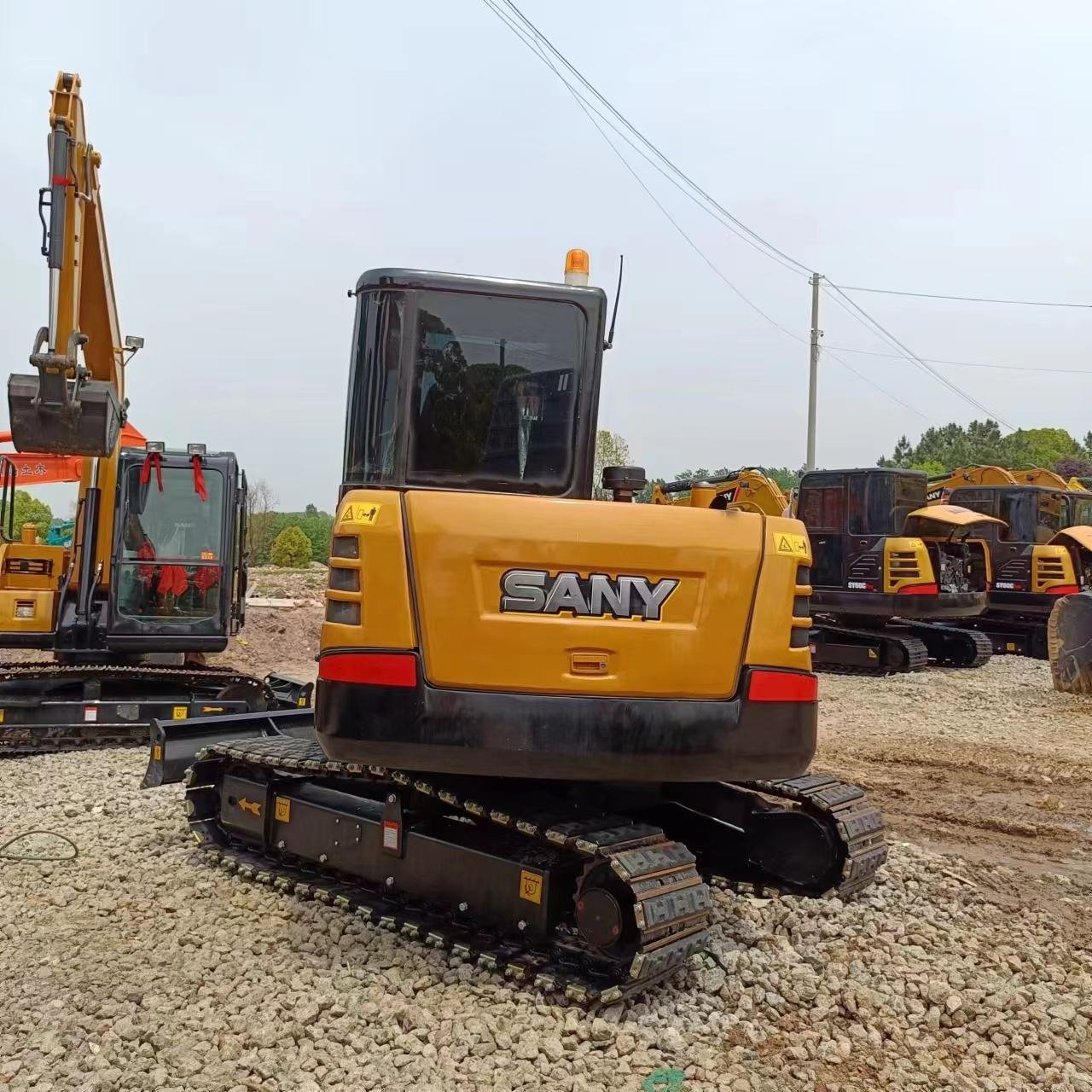 Used Sany SY60C Excavator for Mining Machinery Road Construction with Less Working Hours and 6ton Operating Weight