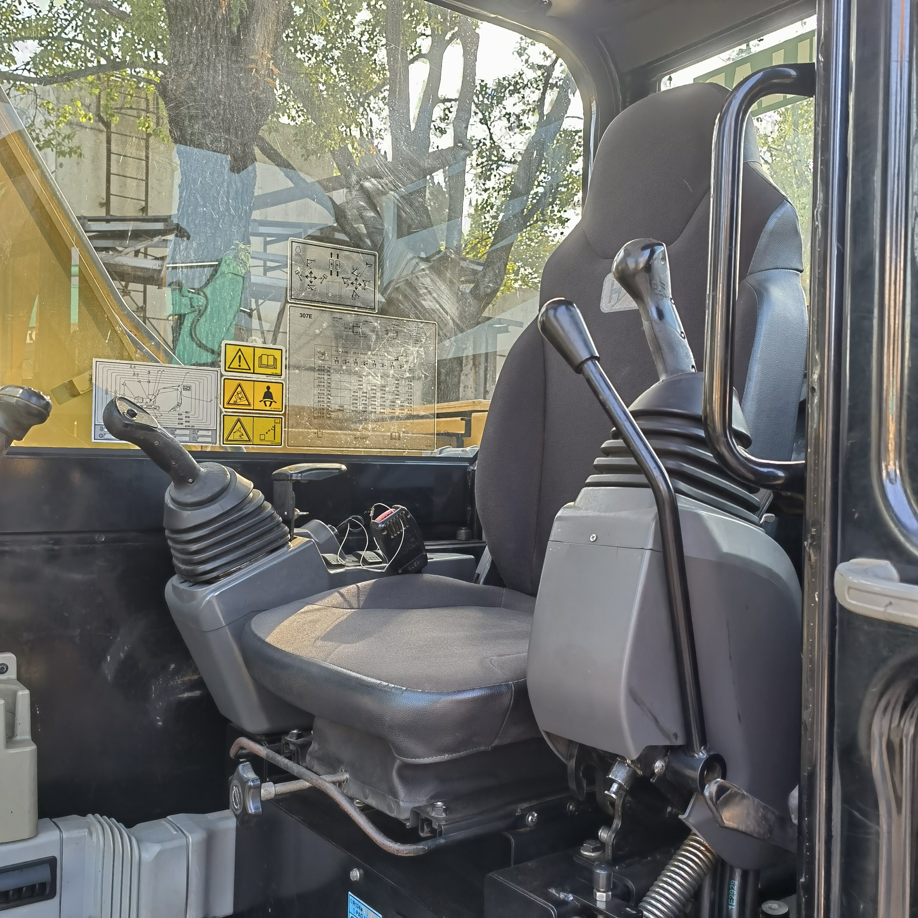 Caterpillar 307E used excavator - CAT send hand smail earthmoving machinery - used construction machinery