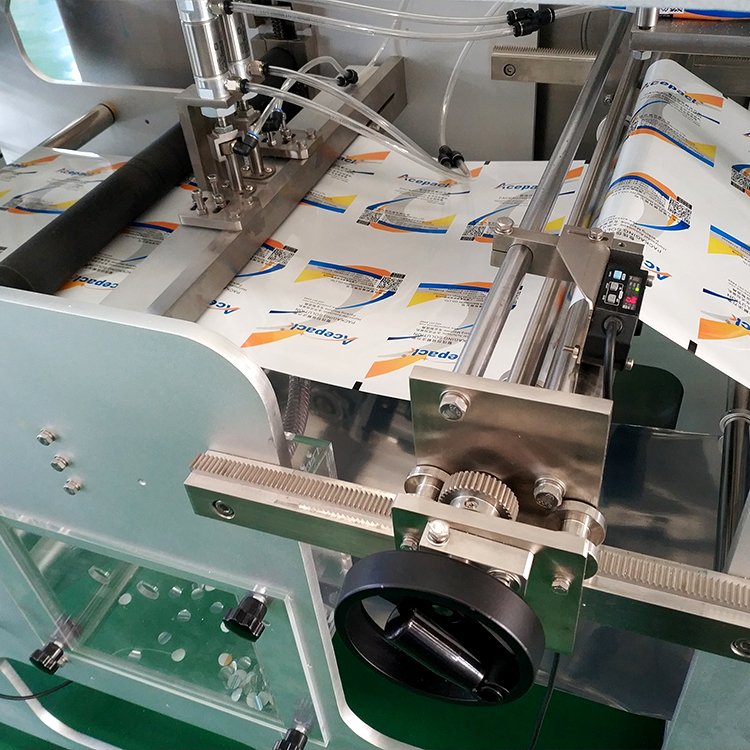 CE certification ISO approved stand up pouch doypack liquid filling sealing machines