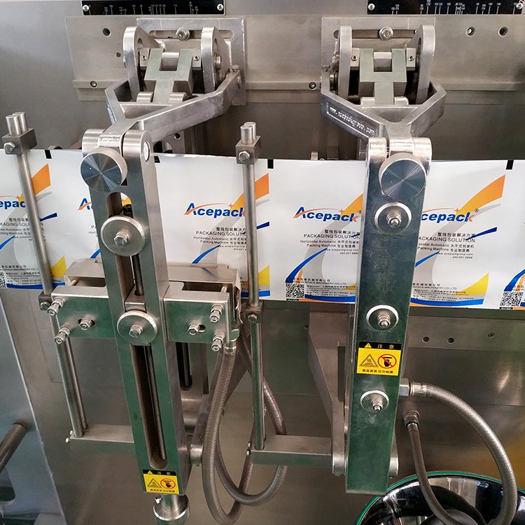 CE certification ISO approved stand up pouch doypack liquid filling sealing machines