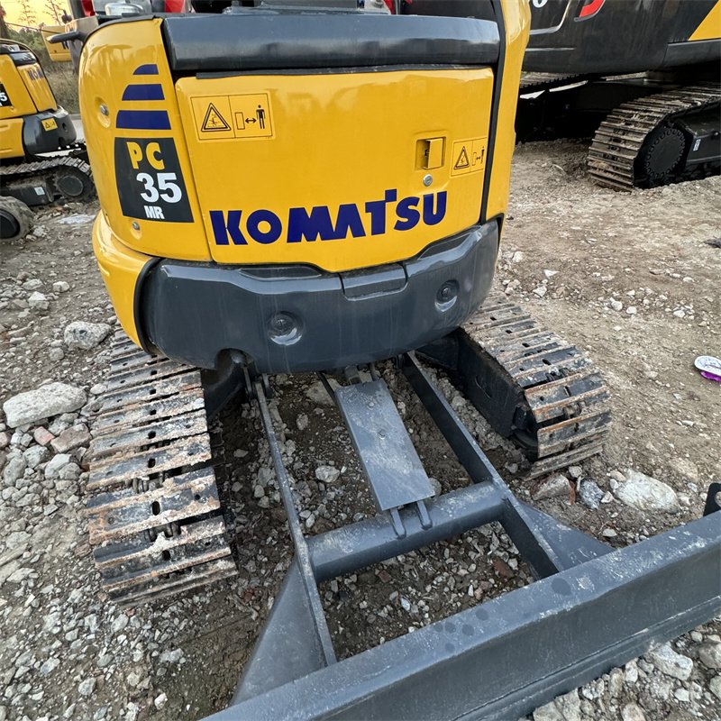 Kawasaki Shangai Low Price High Quality Used Mini Excavator Komatsu Dgf Engineering Machine 35,ninety Percent New 4 Ton Provided