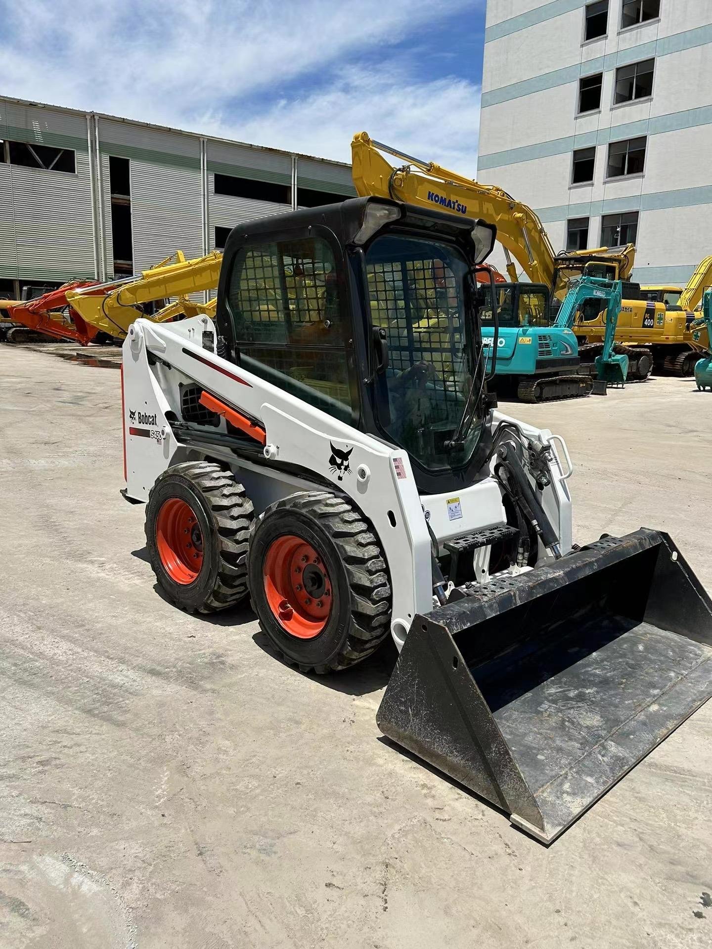 The best selling used construction machinery in USA Bobcat S450 skip steer loader2.8ton high quality and cheap price