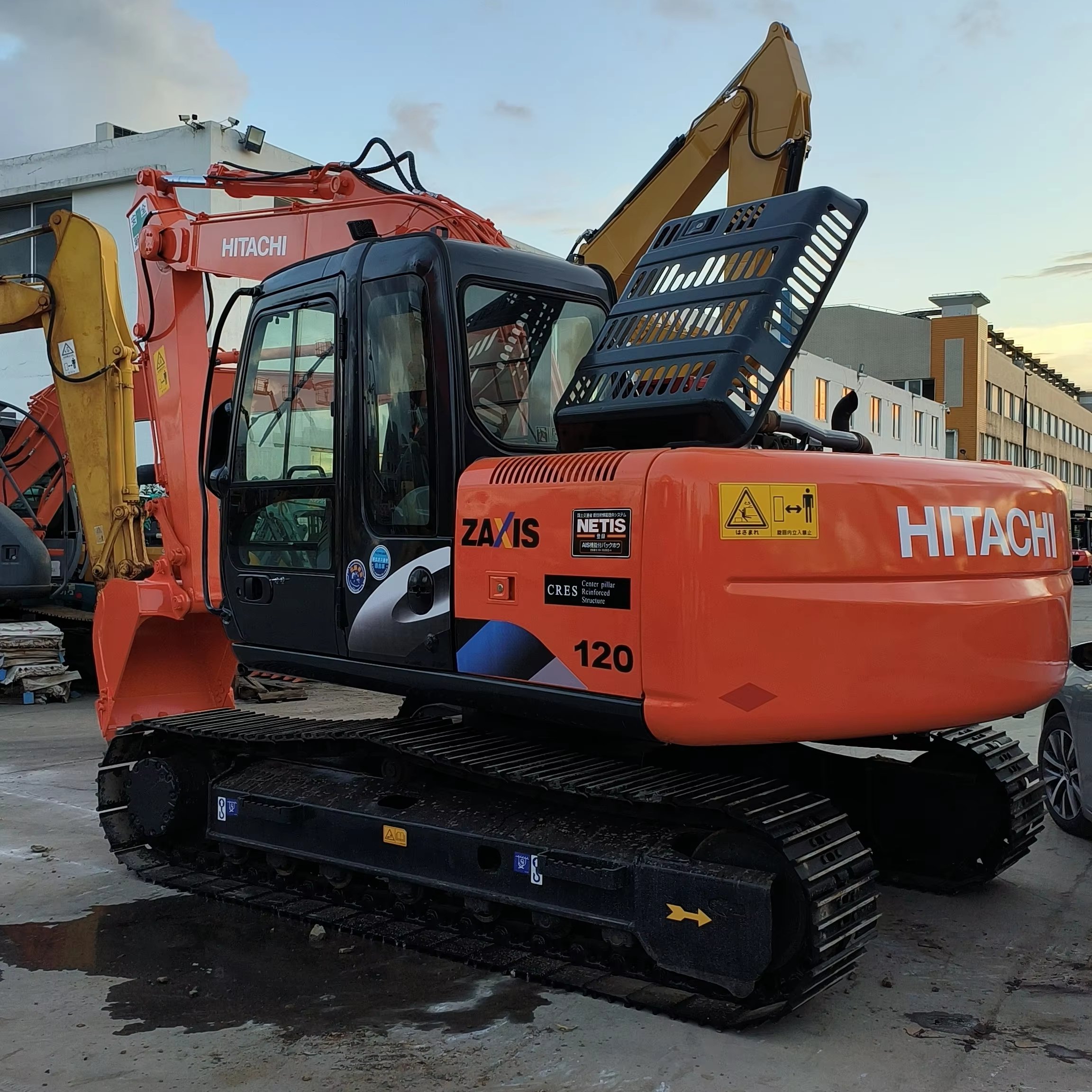 Japan Original used Hitachi ZX120-6 excavator second-hand medium machine 12ton hydraulic crawler Digger