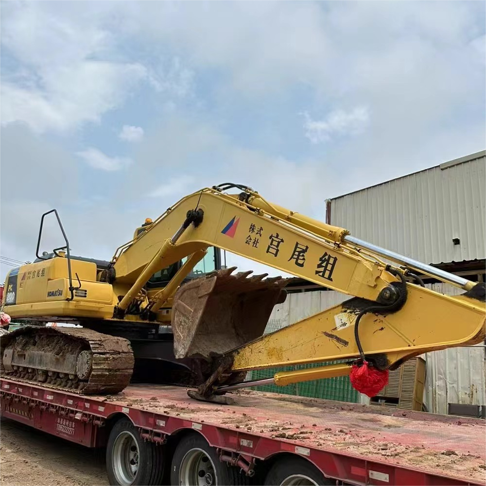 Popular Japanese second-hand excavator Komatsu PC200-8 Construction equipment machinery used excavator Komatsu 20 tons excavator