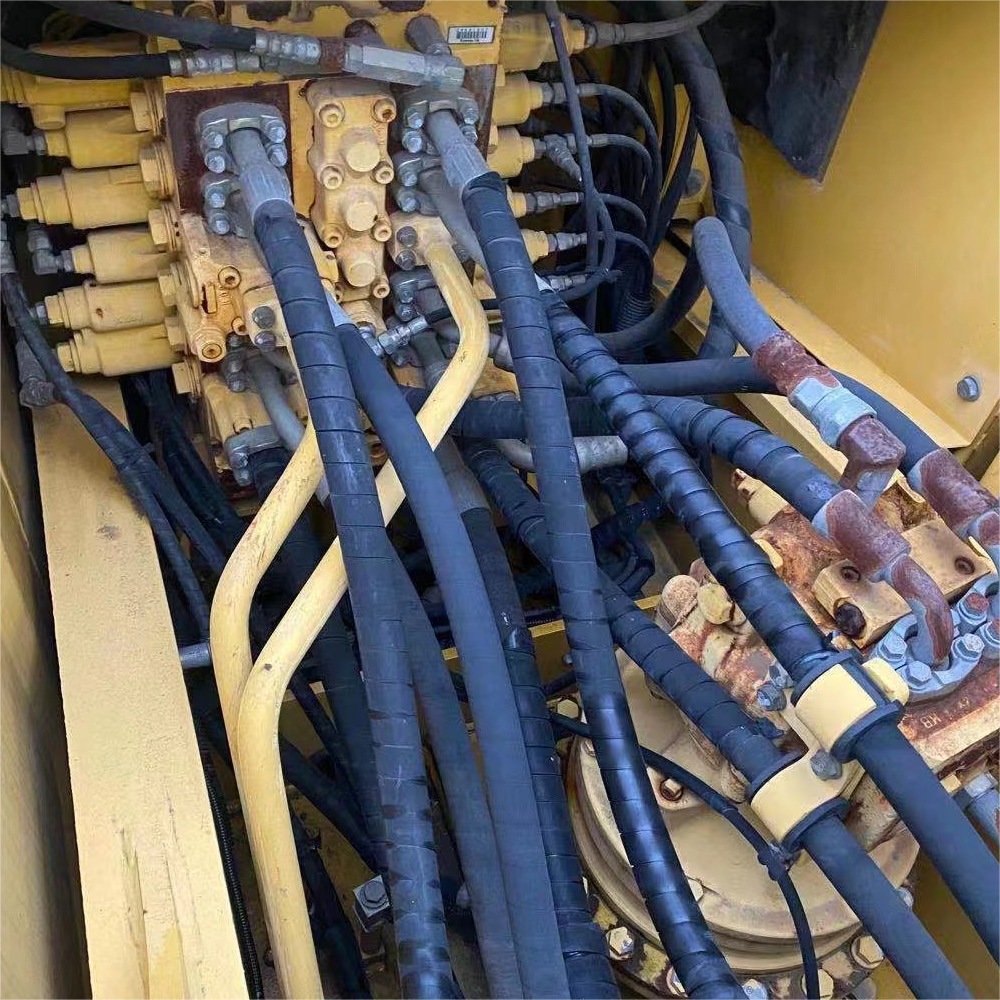 Popular Japanese second-hand excavator Komatsu PC200-8 Construction equipment machinery used excavator Komatsu 20 tons excavator