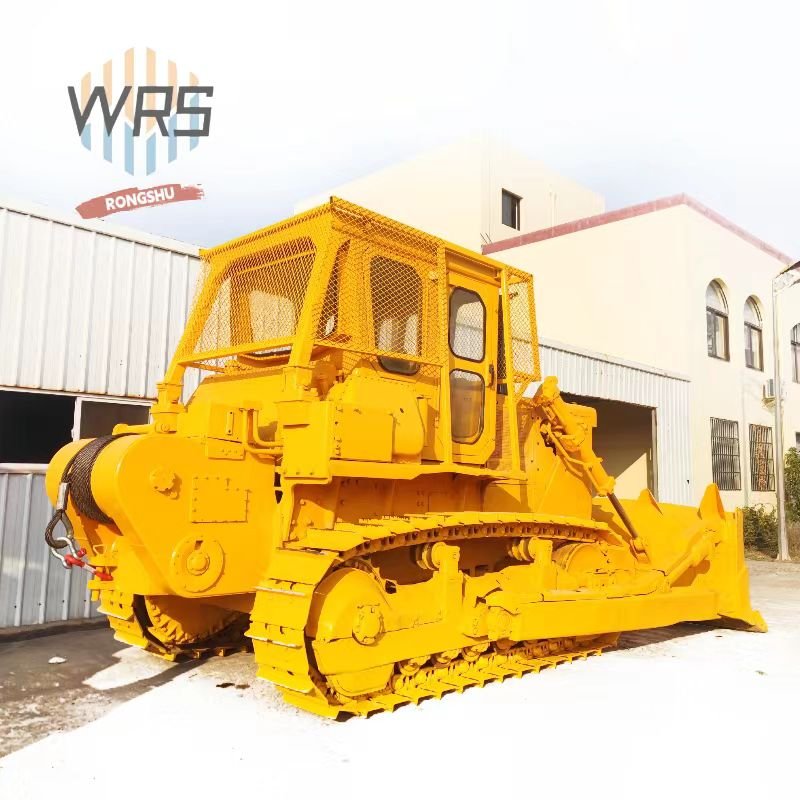 Used bulldozer, rear mounted winch logging type bulldozer
