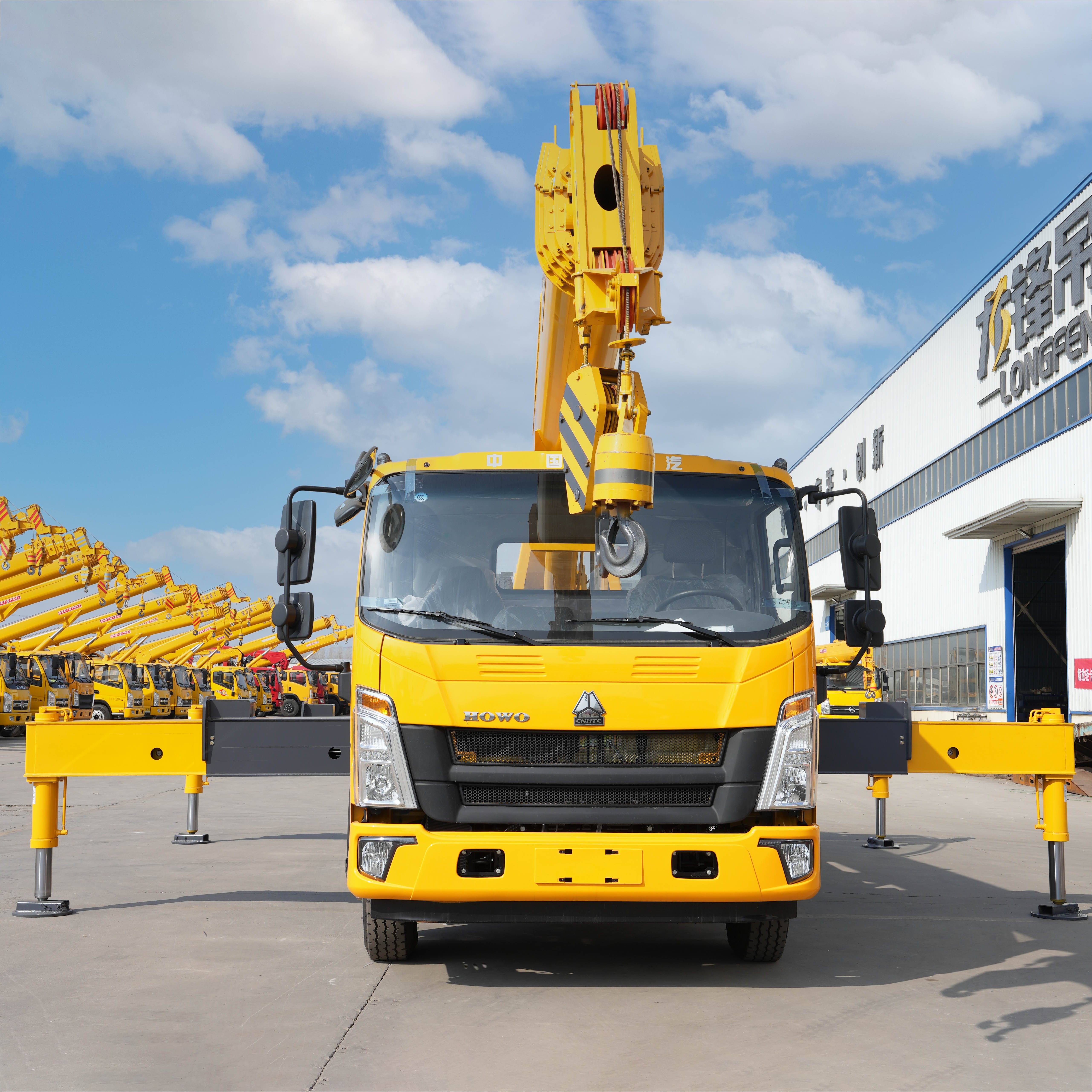 China Factory For Sale FAW Foton HOWO 10 Ton 12 Ton 16 Ton Hydraulic Telescopic Boom Truck Mounted Crane Crane Car