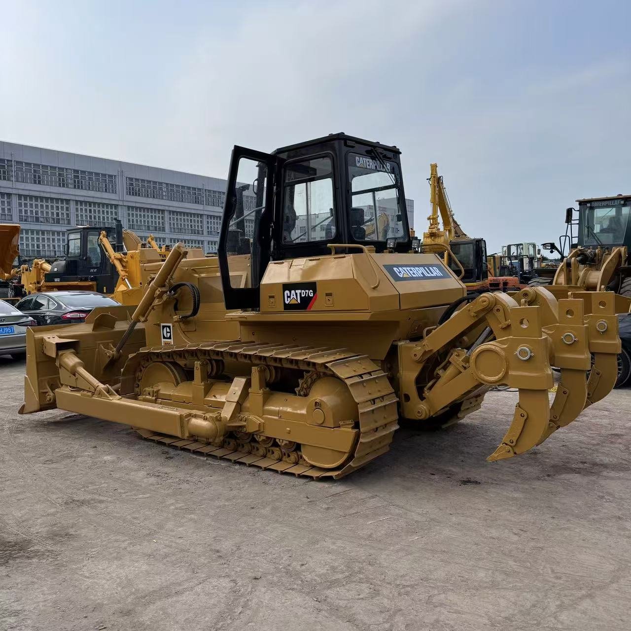 used caterpillar cat D7G D6G Bulldozer with winch