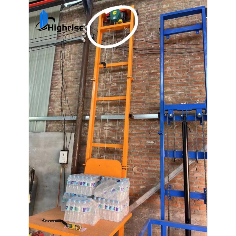 Good price factory small indoor 3M hydraulic lift/ guide rail cargo lift for goods
