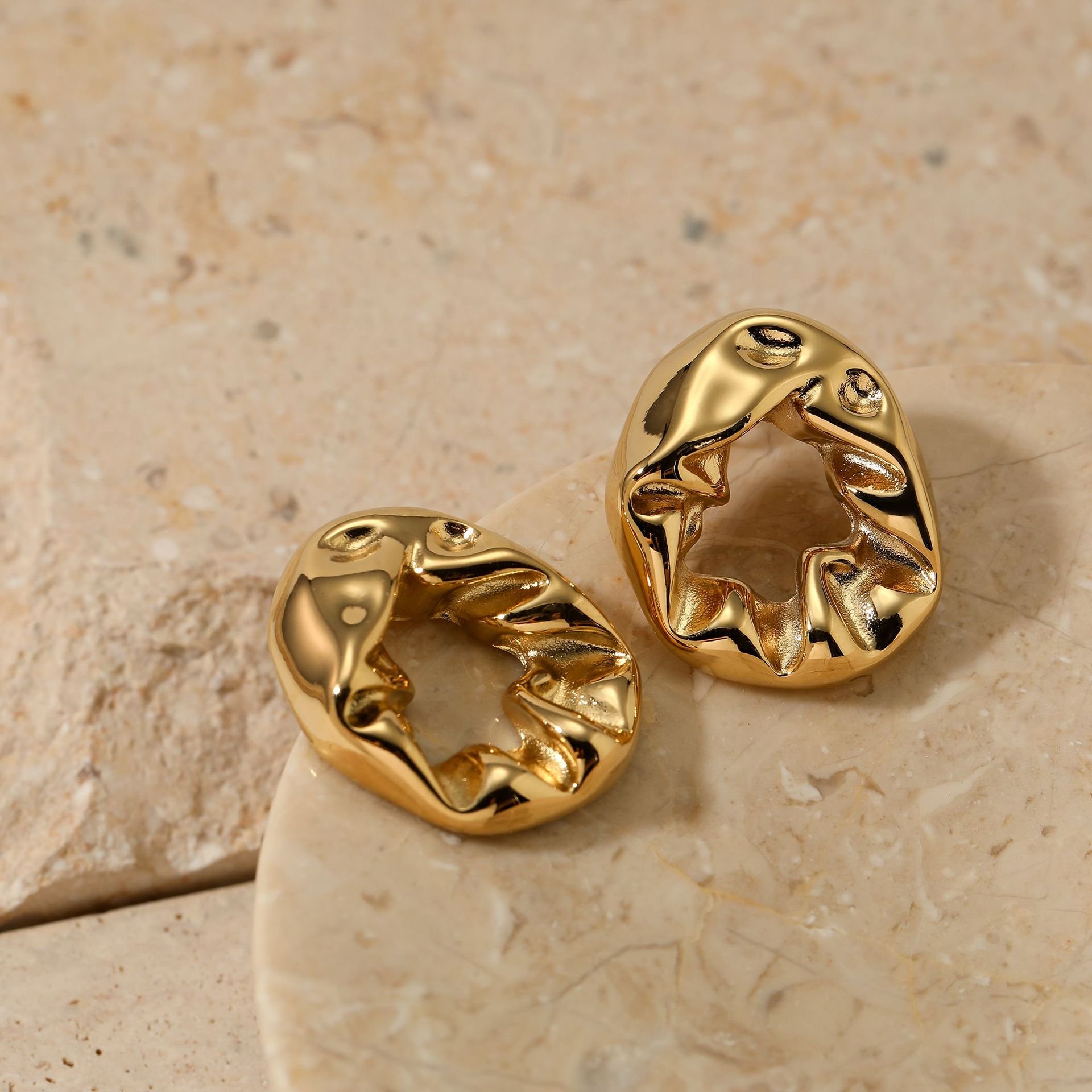 XY378 New Design Casual Irregular Pleated Earrings 18k Gold Plated Stainless Steel Ring Stud Earrings For Women