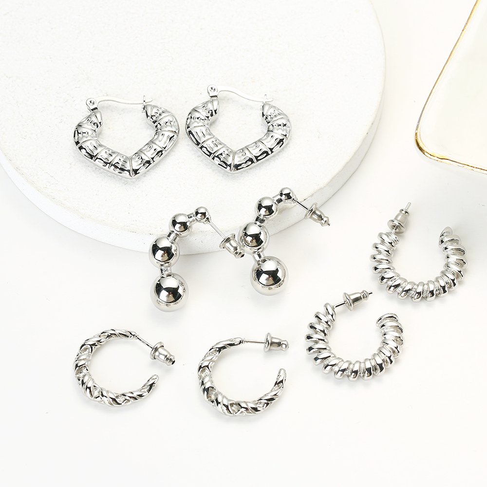 Wholesale Custom Silver Stainless Steel Luxury Fashion Korean Fine Vintage Jewelry Stud Ball Hearth Earrings for Women
