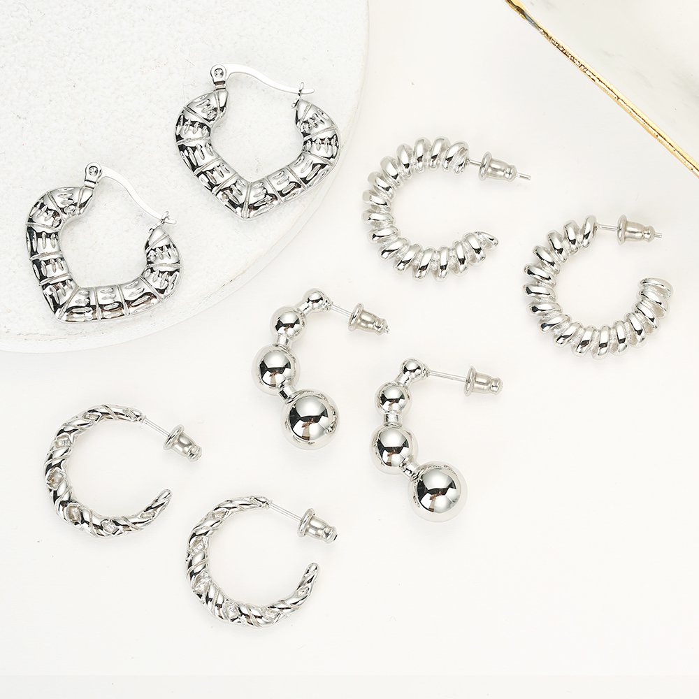 Wholesale Custom Silver Stainless Steel Luxury Fashion Korean Fine Vintage Jewelry Stud Ball Hearth Earrings for Women