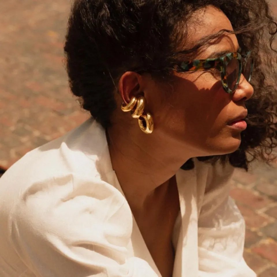 2023 New Arrival 18K Gold Plated Stainless Steel Hoop Earrings Women Fashion Ear Cuff Without Piercings