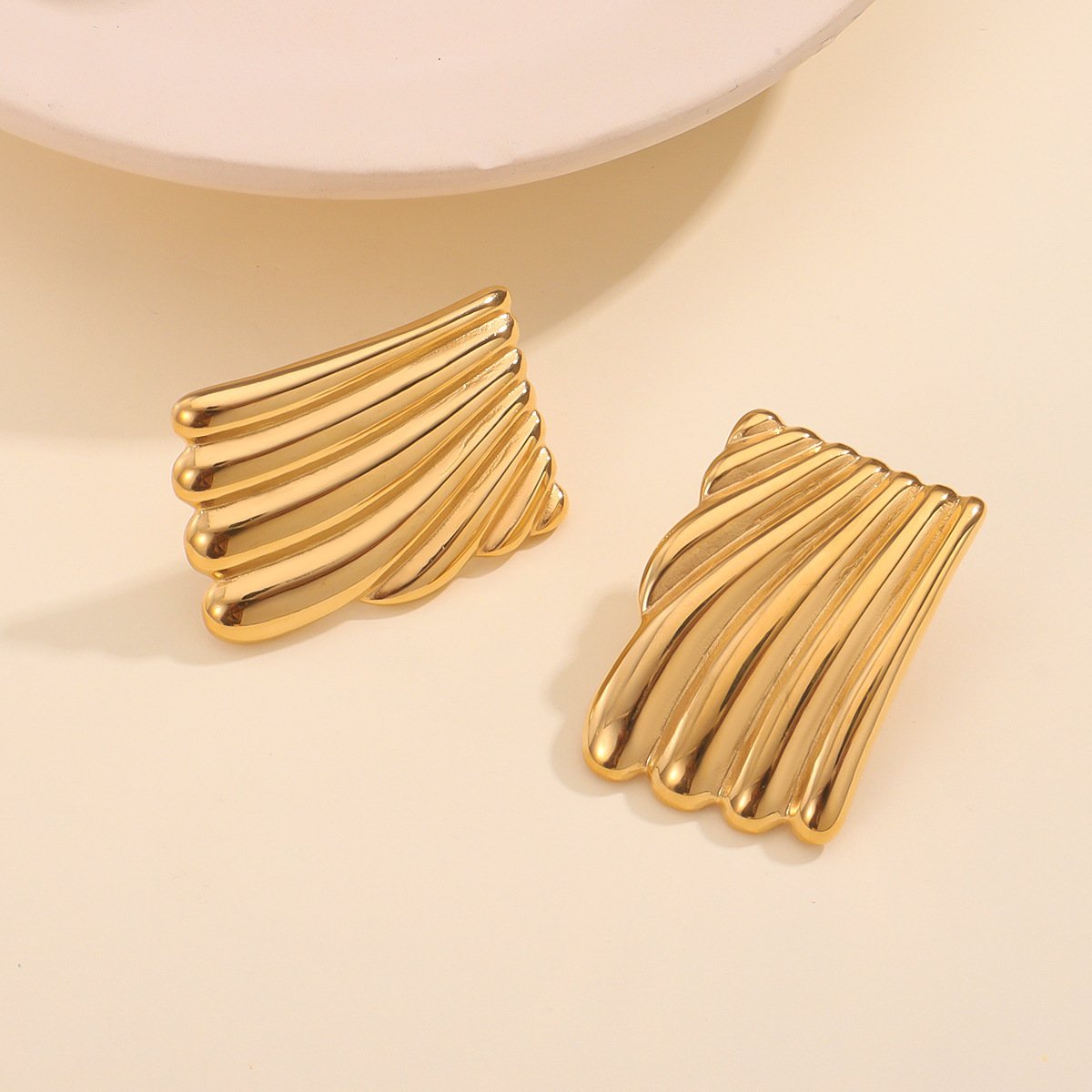 Styles Designing Customized Stainless Steel Geometric Hypoallergenic Ladies Brand Flower Earrings For Women