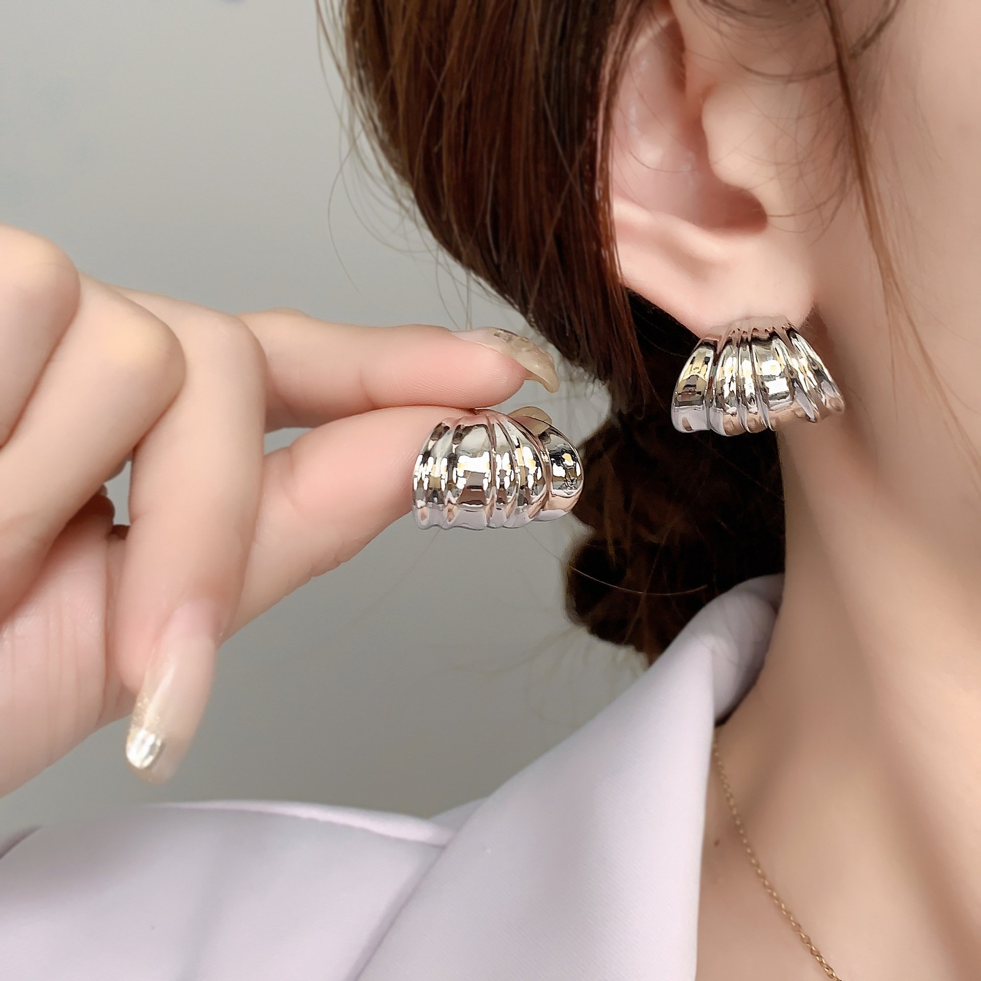 BJB0509E 2024 New Arrival Minimalist Hoop Earring Women Tarnish Free Chunky C Earrings irregular smooth stud earrings
