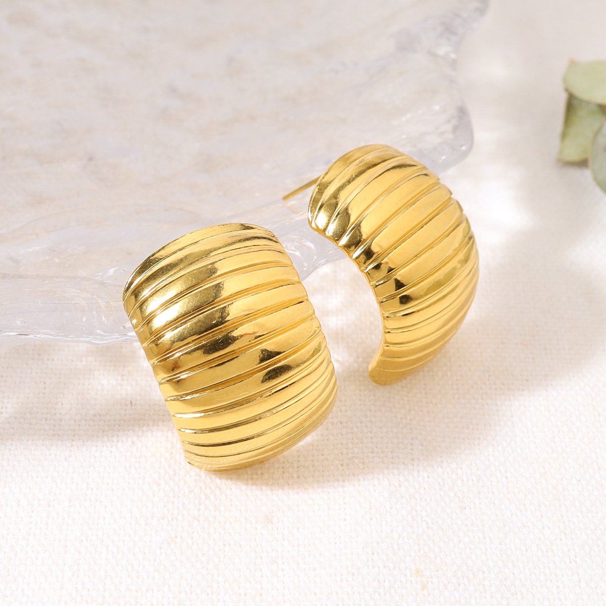 Wholesale Korean Jewelry Earrings New Wings Full Diamond Shining Star Pearl Knitted Earrings Wedding Occasions Copper Main